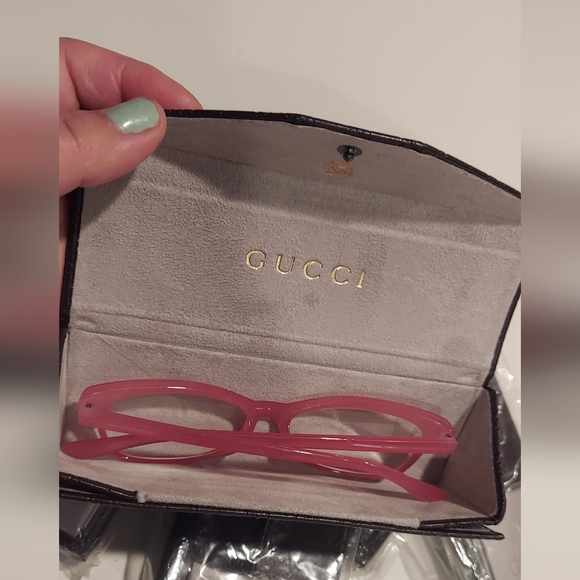 Gucci🤓Case reading glasses 🤓 the price is for each one - Picture 7 of 9